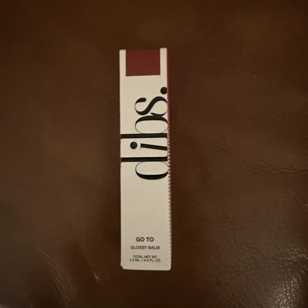 New Dibs Go To Glossy Balm In MIMS Mauve Lipgloss